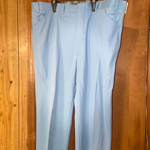 Sold as an outfit. Message me if you have any questions! 😊 - Picture 4 of 9